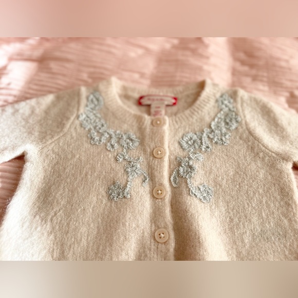 Ruby & Bloom Soft Peach Cardigan with Silver Floral Lace detail NWOT - Picture 4 of 8